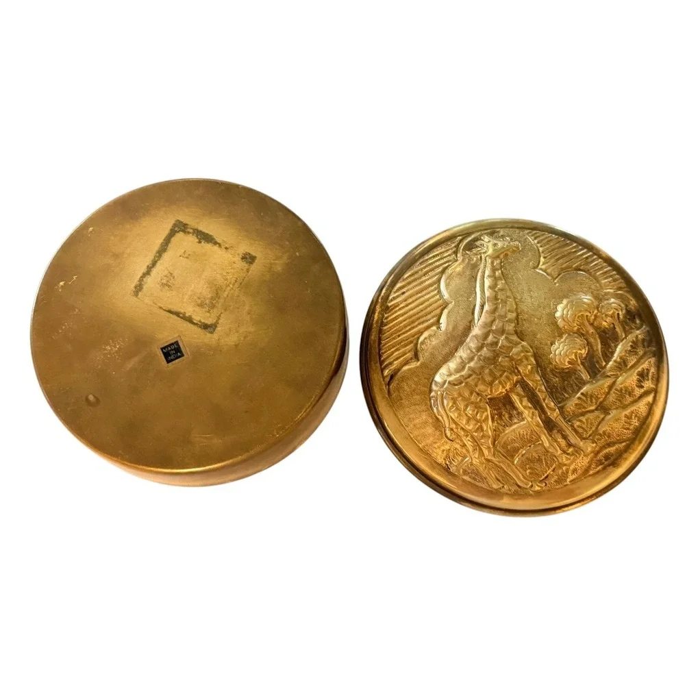Unbranded Brass Trinket Box Unisex OS Gold Great Embossed Giraffe Safari India